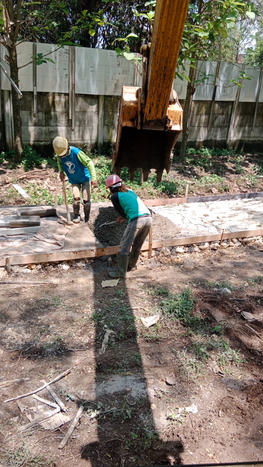 TML - Pekerjaan Jalan akses mess karyawan untuk proyek sadang